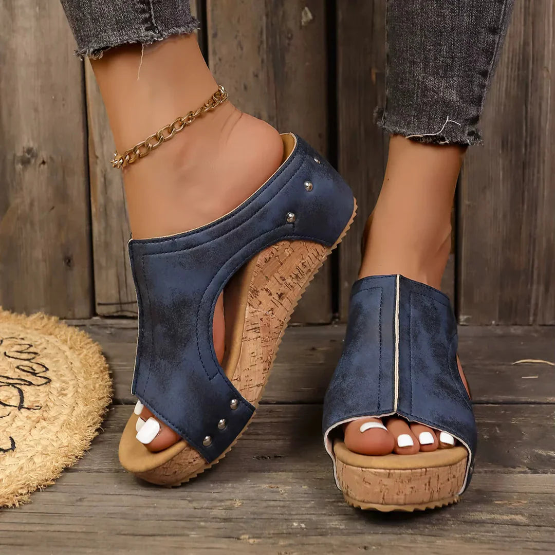 Momount Donna Mules con Zeppa in Sughero – Pelle Borchie Peep-Toe Cut-Out Slip-On
