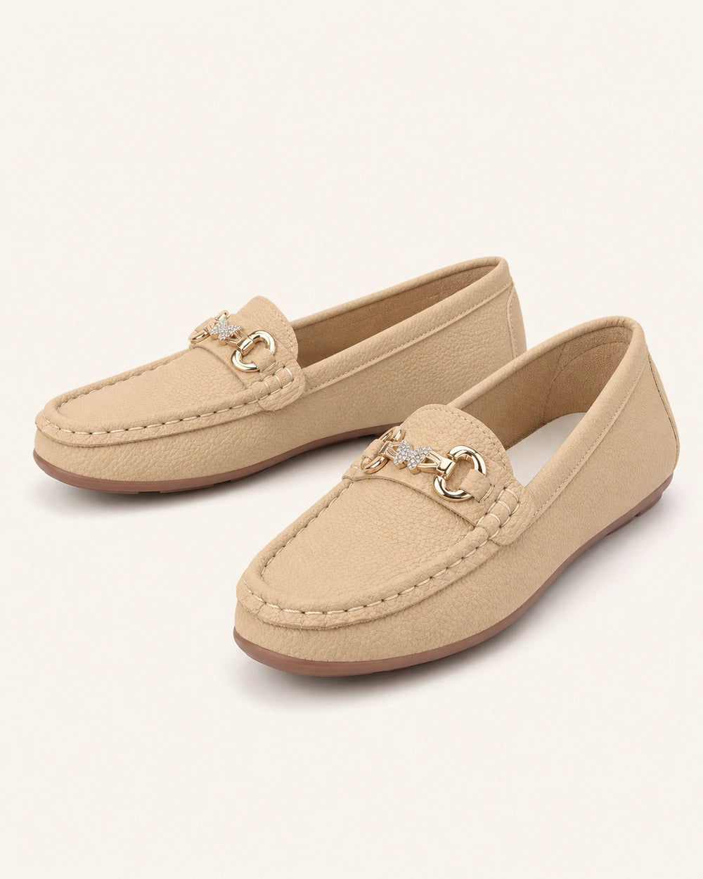 Mocassini donna beige con catena dorata — immagine del prodotto 9