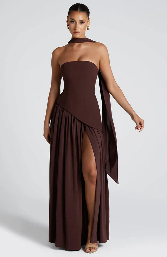 Calista | Vestito Maxi Elegante Senza Spalline Corsetto Sciarpa Spacco