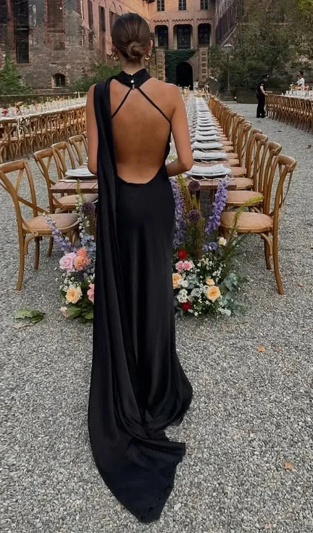 Ottavia | Vestito Maxi Drappeggiato in Raso Monospalla con Mantellina da Sera