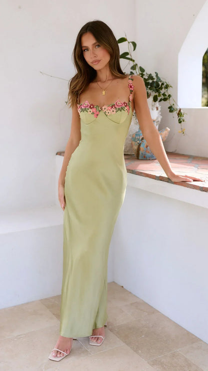 Carmelina | Vestito Maxi Romantico in Raso Floreale Ricamato a Cuore Slip