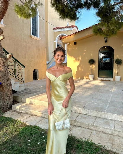 Fiammetta | Vestito Maxi Elegante in Raso Spalle Scoperte Aderente da Sera