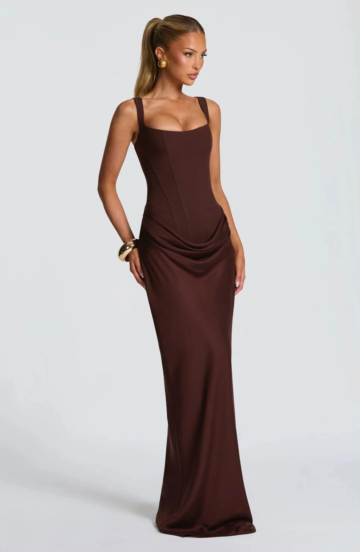 Galatea | Vestito Maxi Elegante in Raso Scollo Quadrato Aderente Schiena Nuda